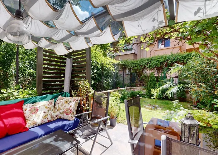 Cozy 1br Flat Next To Ndk With Private Patio صوفيا