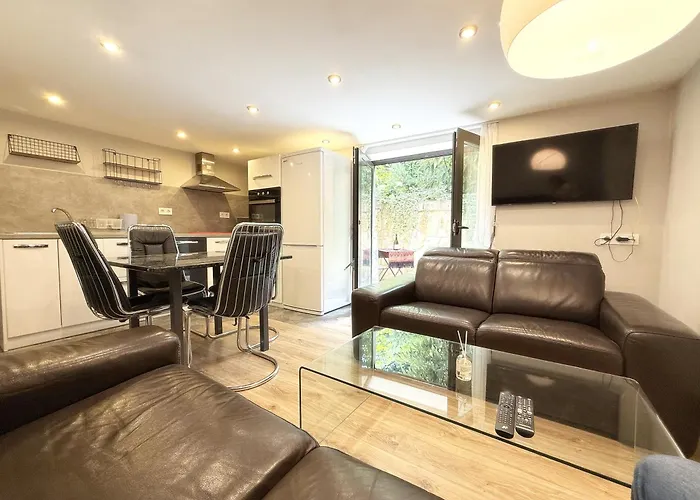 Cozy 1br Flat Next To Ndk With Private Patio صوفيا