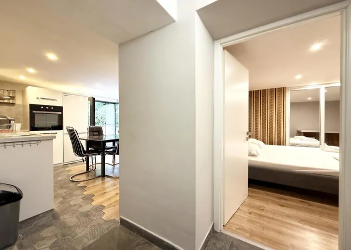 Cozy 1br Flat Next To Ndk With Private Patio شقة صوفيا