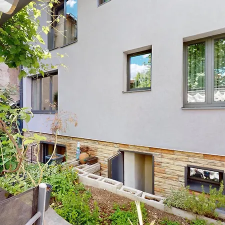 Apartment Cozy 1br Flat Next To Ndk With Private Patio